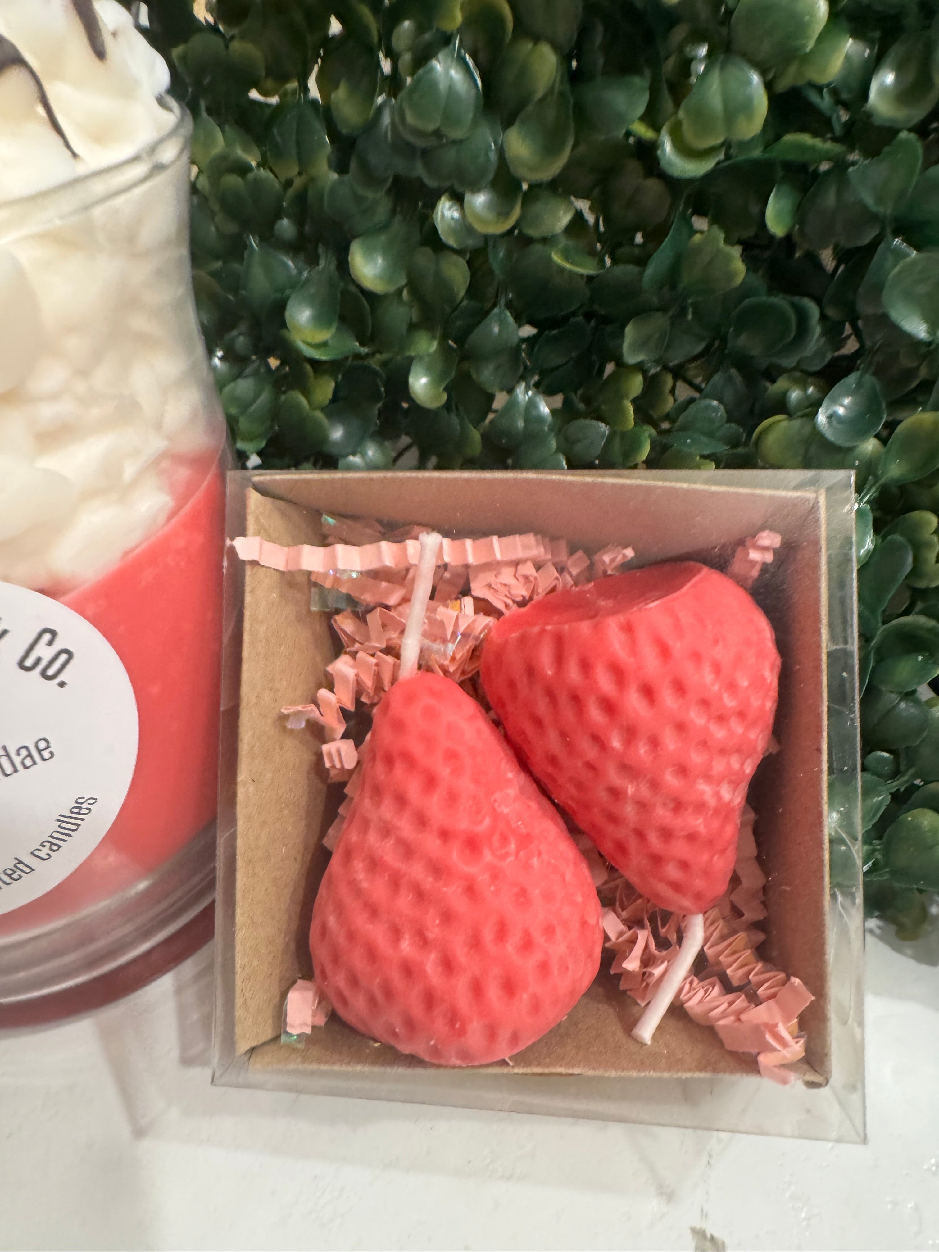 3 Candles Strawberry Bundle
